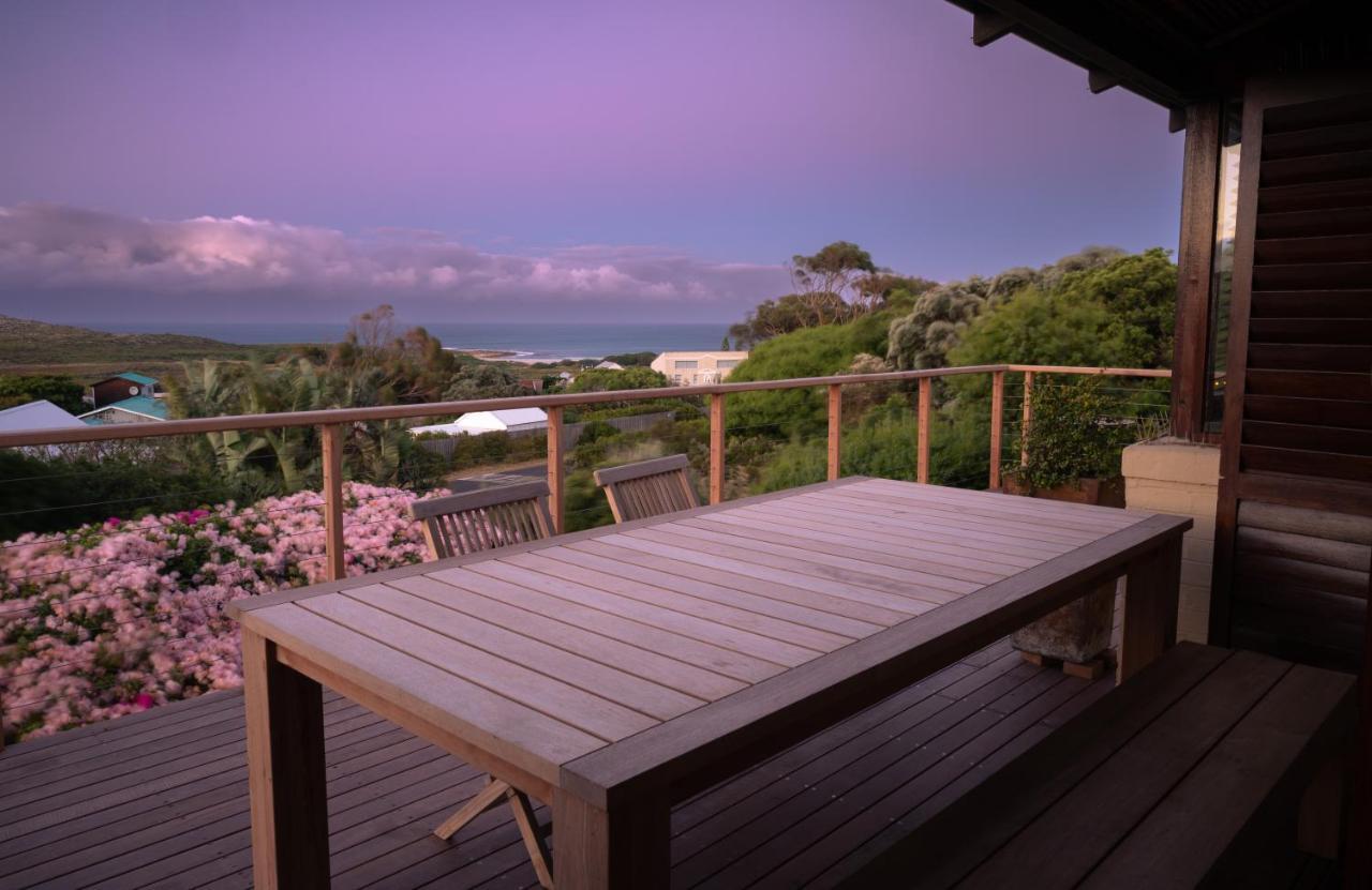 Shutters On Hilltop, Scarborough Bagian luar foto